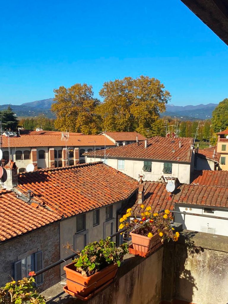 elegante-appartamento-duplex-lucca-terrazzo-panoramico_01